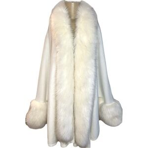 Roberto De La Croce Cream Faux Fur Shawl